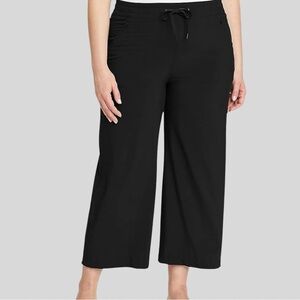 Eddie Beaur Women's Departure Black Wide-Leg Cropped Travel Pants